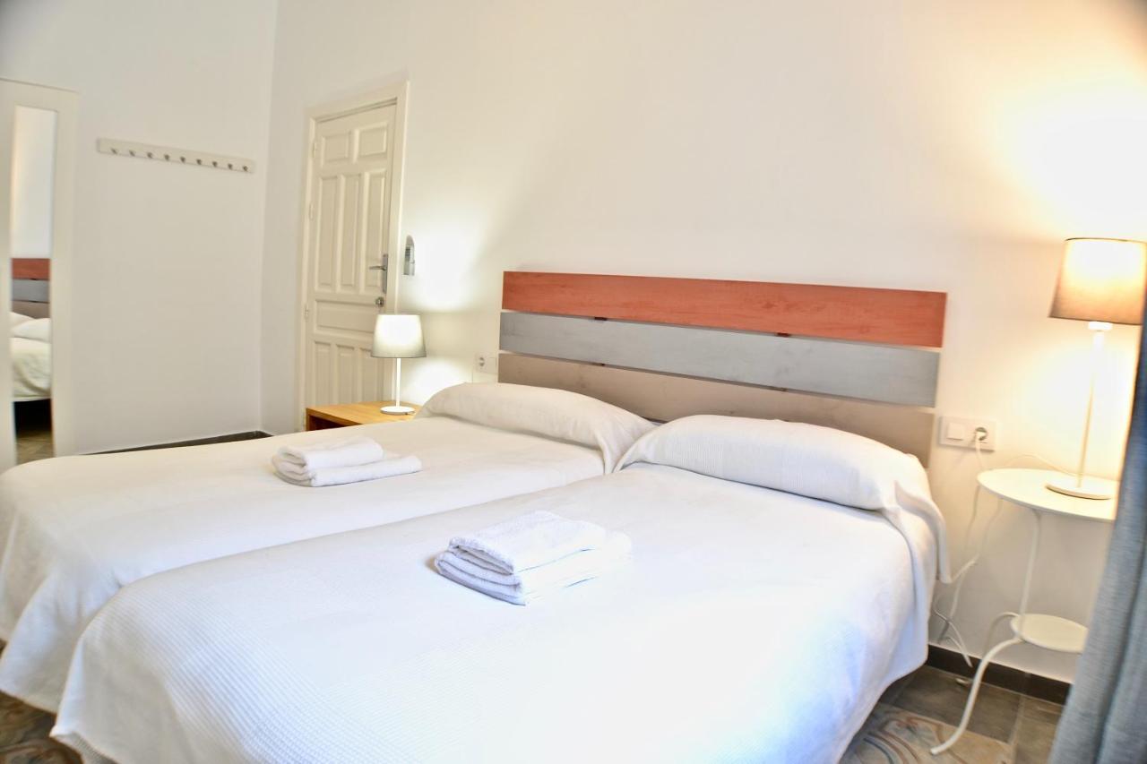 Acogedor Apt 8Pax 4Bdr 2Bth - Cozyhomesevilla1 Dış mekan fotoğraf