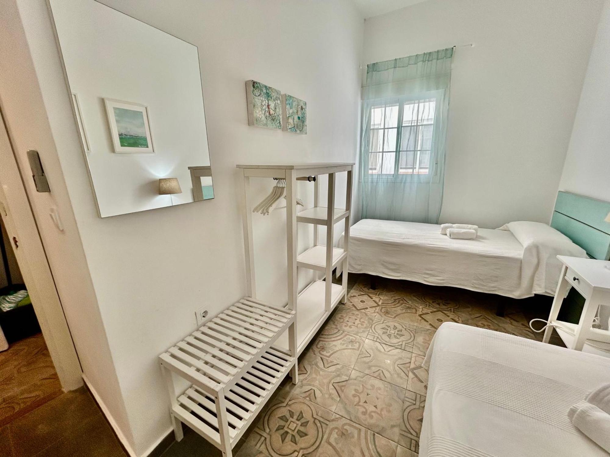 Acogedor Apt 8Pax 4Bdr 2Bth - Cozyhomesevilla1 Dış mekan fotoğraf