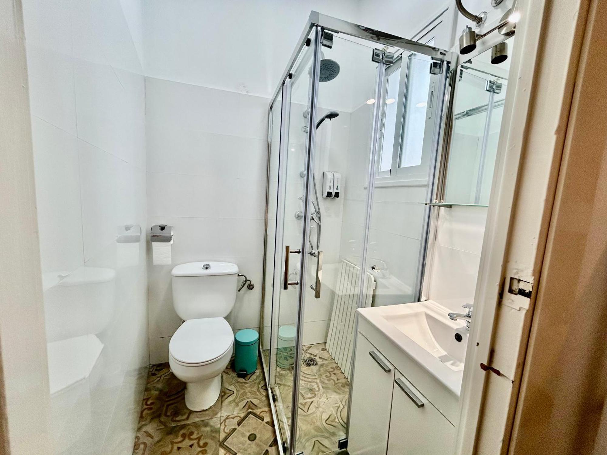 Acogedor Apt 8Pax 4Bdr 2Bth - Cozyhomesevilla1 Dış mekan fotoğraf