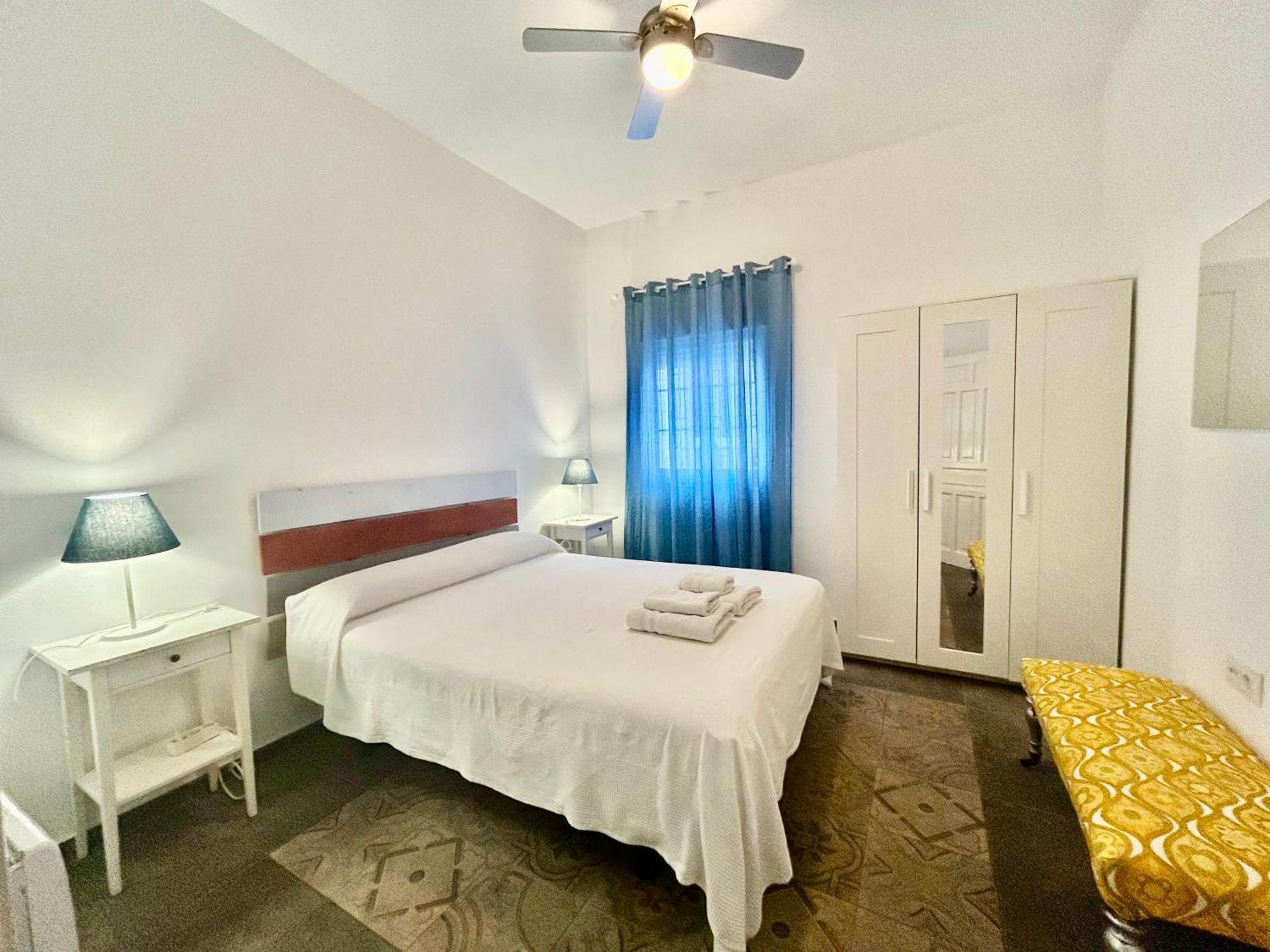 Acogedor Apt 8Pax 4Bdr 2Bth - Cozyhomesevilla1 Dış mekan fotoğraf