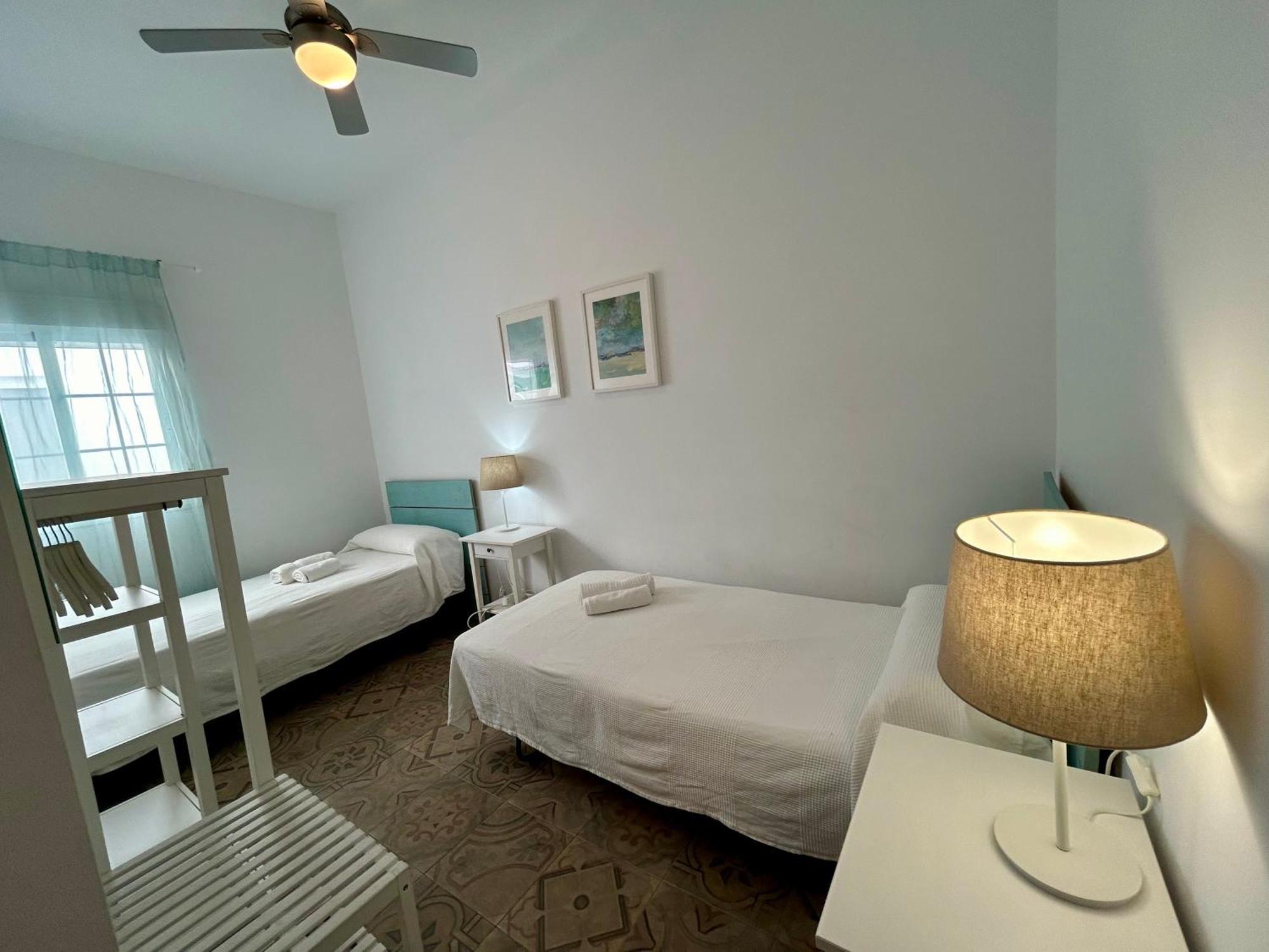 Acogedor Apt 8Pax 4Bdr 2Bth - Cozyhomesevilla1 Dış mekan fotoğraf